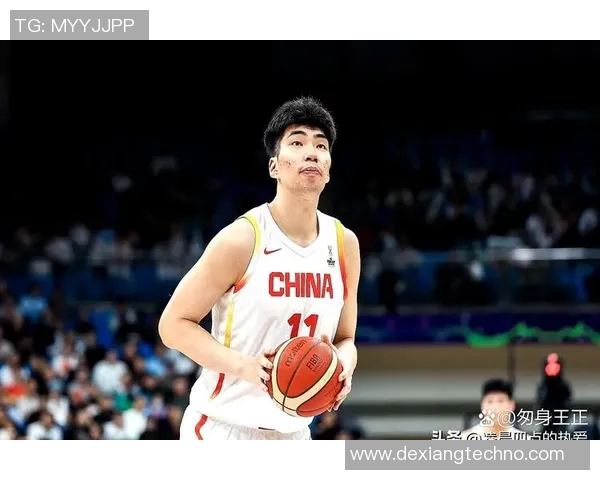 余嘉豪的篮球梦想之路：从少年到职业球员的成长历程与心路历程