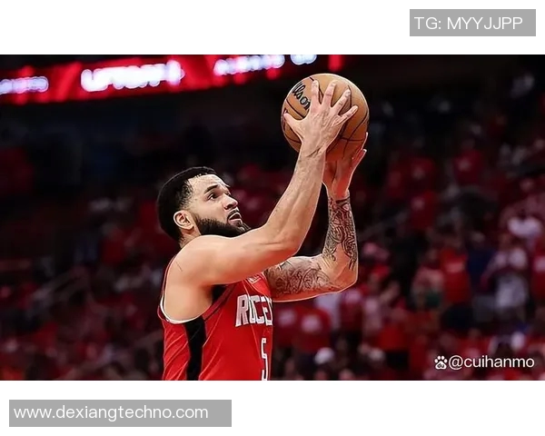 弗雷德范弗利特的篮球之路与未来展望:从无名小卒到明星球员的成长历程